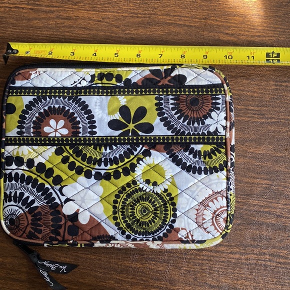 Vera Bradley iPad Case, 8x10” - Picture 5 of 6